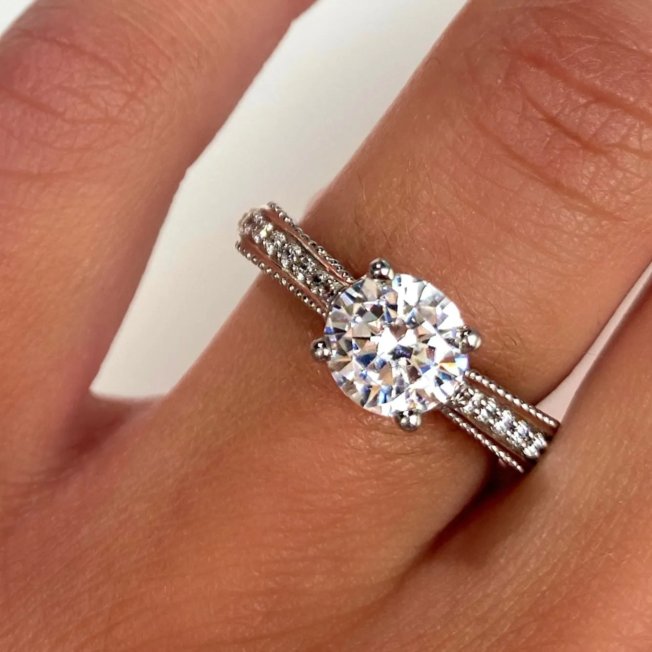 18K White Gold Engagement Ring - Verragio 5038R