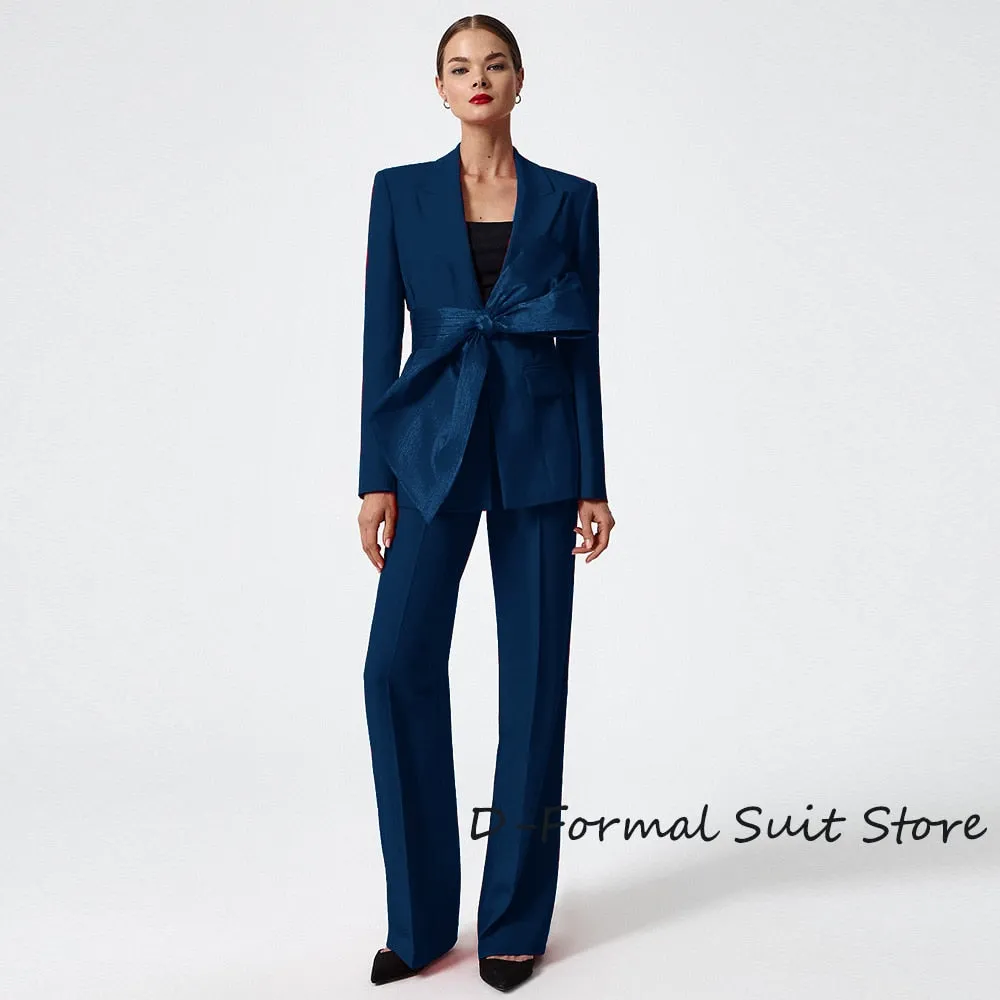 2-Piece High Street Red Suit for Women - Tailored Pointed Lapel Party Tuxedo Pants Set