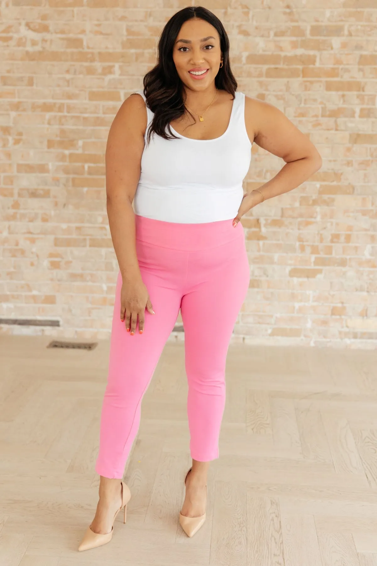 Ankle Crop Skinny Pants - Dark Pink.