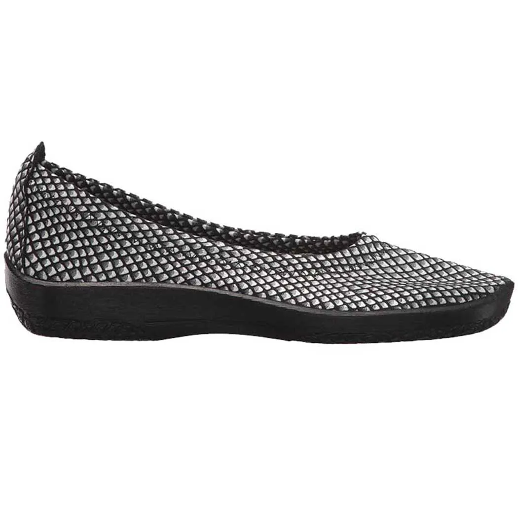 Arcopedico L15 Flat Black/ White (Women's)