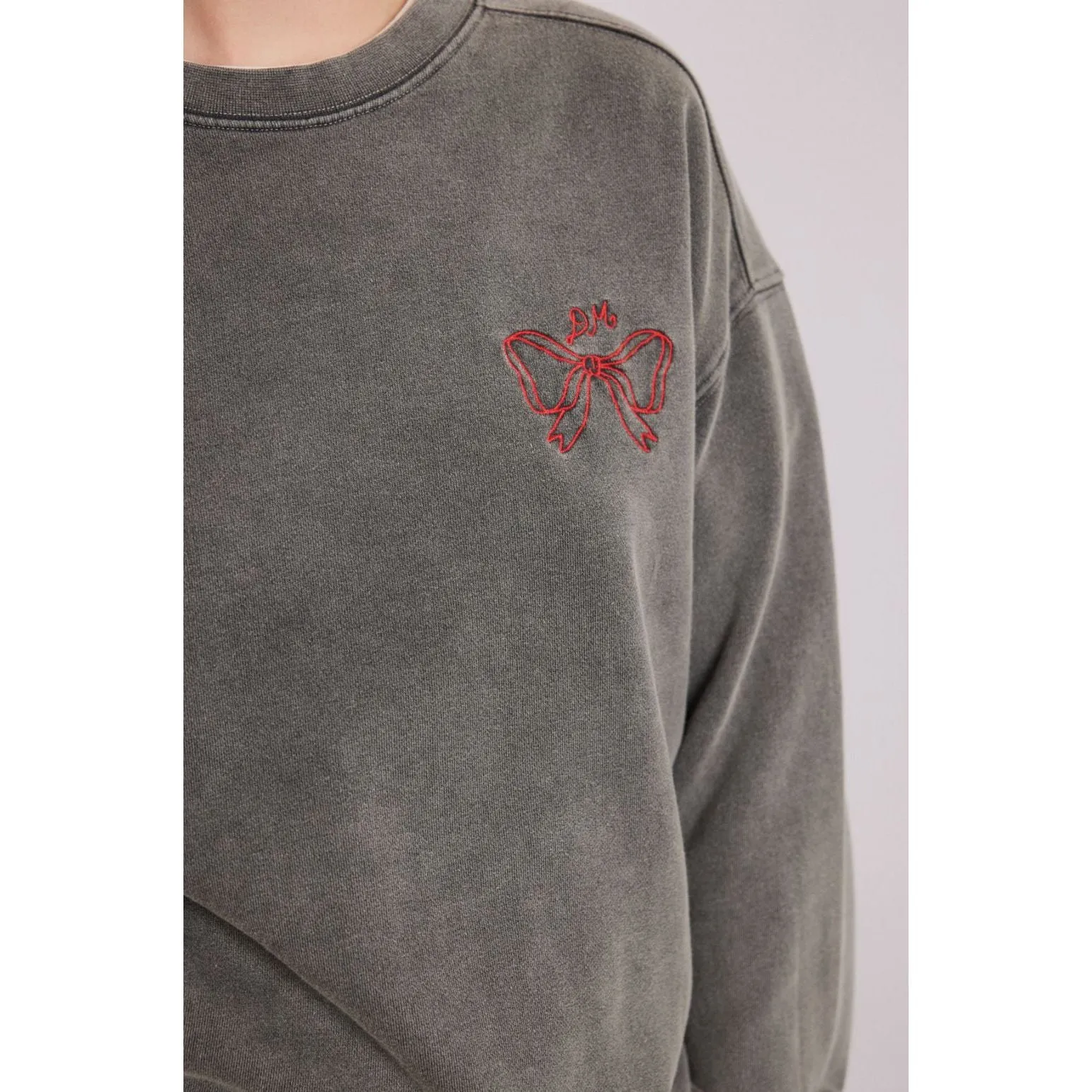 Damson Madder Bow Logo Crew Neck Sweater - Charcoal