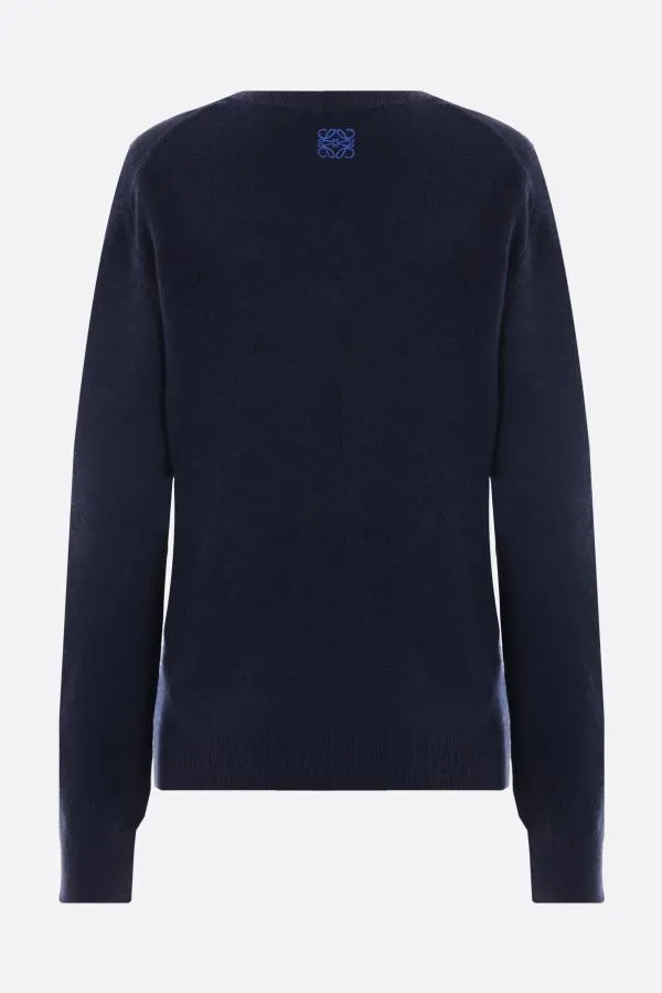 Loewe V-neck and Crew neck - Trendy collection