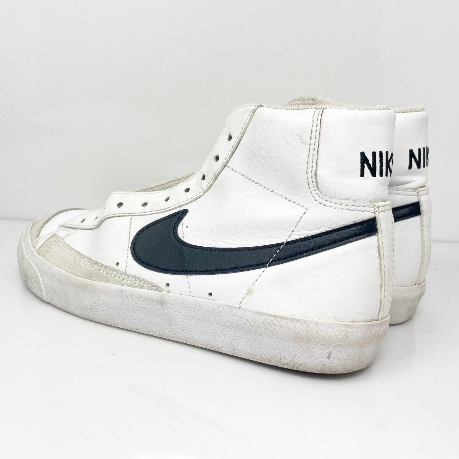 Nike Boys Blazer Mid 77 DA4086-100 White Basketball Shoes Sneakers Size 5Y