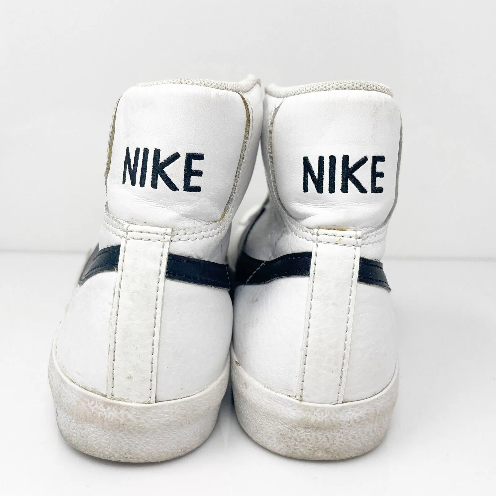 Nike Boys Blazer Mid 77 DA4086-100 White Basketball Shoes Sneakers Size 5Y