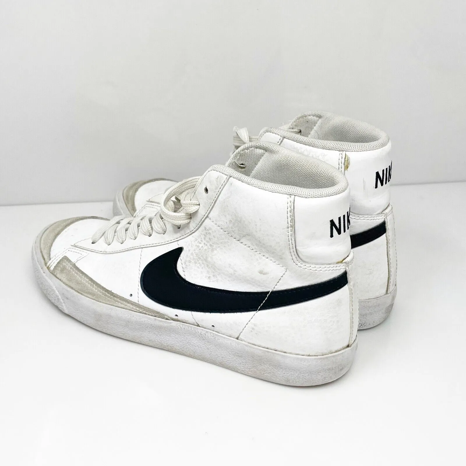 Nike Boys Blazer Mid 77 DA4086-100 White Basketball Shoes Sneakers Size 6.5Y