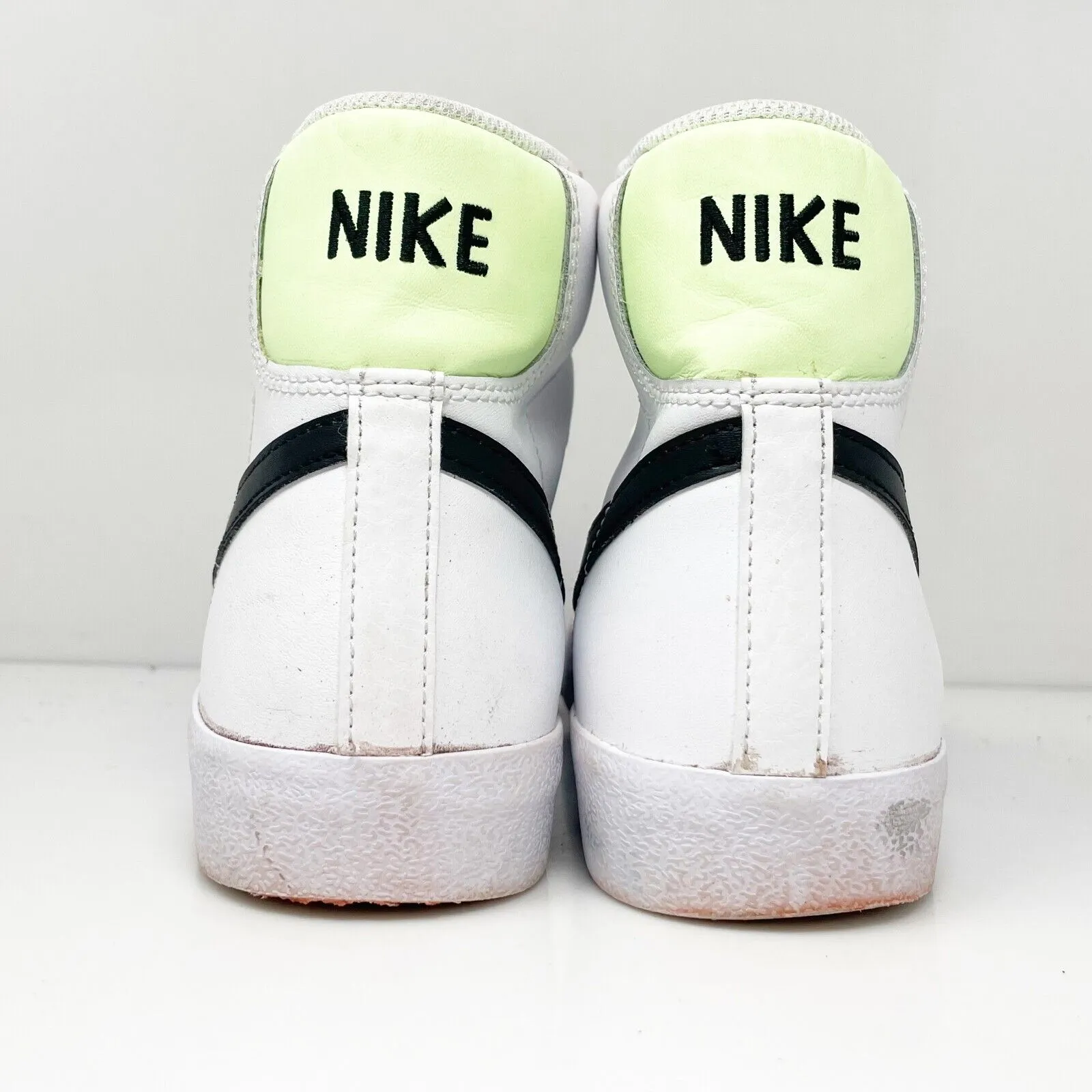 Nike Boys Blazer Mid 77 DA4088-109 White Basketball Shoes Sneakers Size 7Y