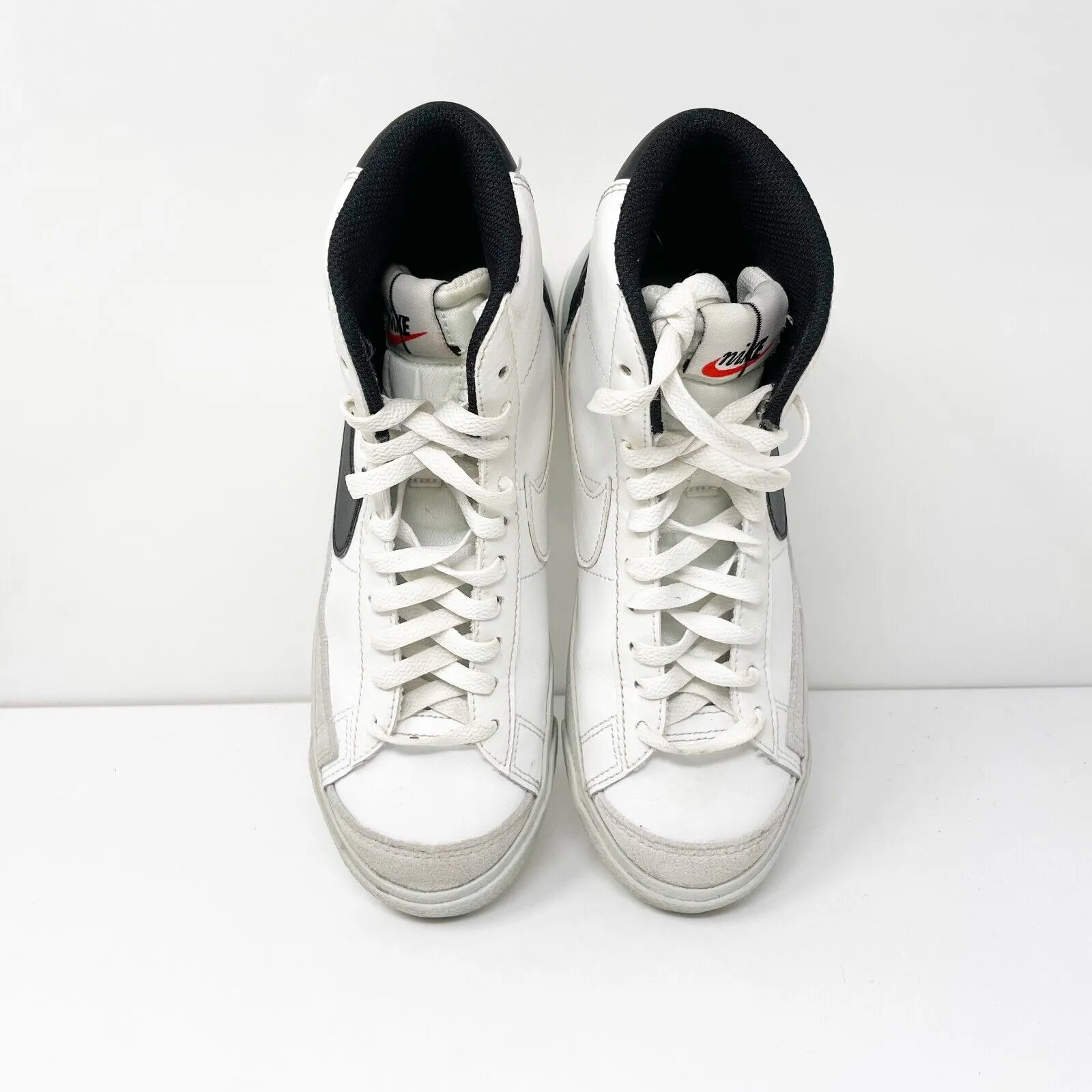 Nike Boys Blazer Mid 77 SE FN6937-100 White Casual Shoes Sneakers Size 5Y